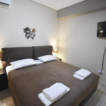 A&J Apartments Or Rooms Athens Airport Markópoulon Esterno foto