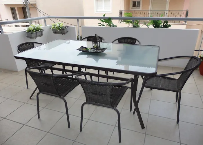 A&J Apartments Or Rooms Athens Airport
