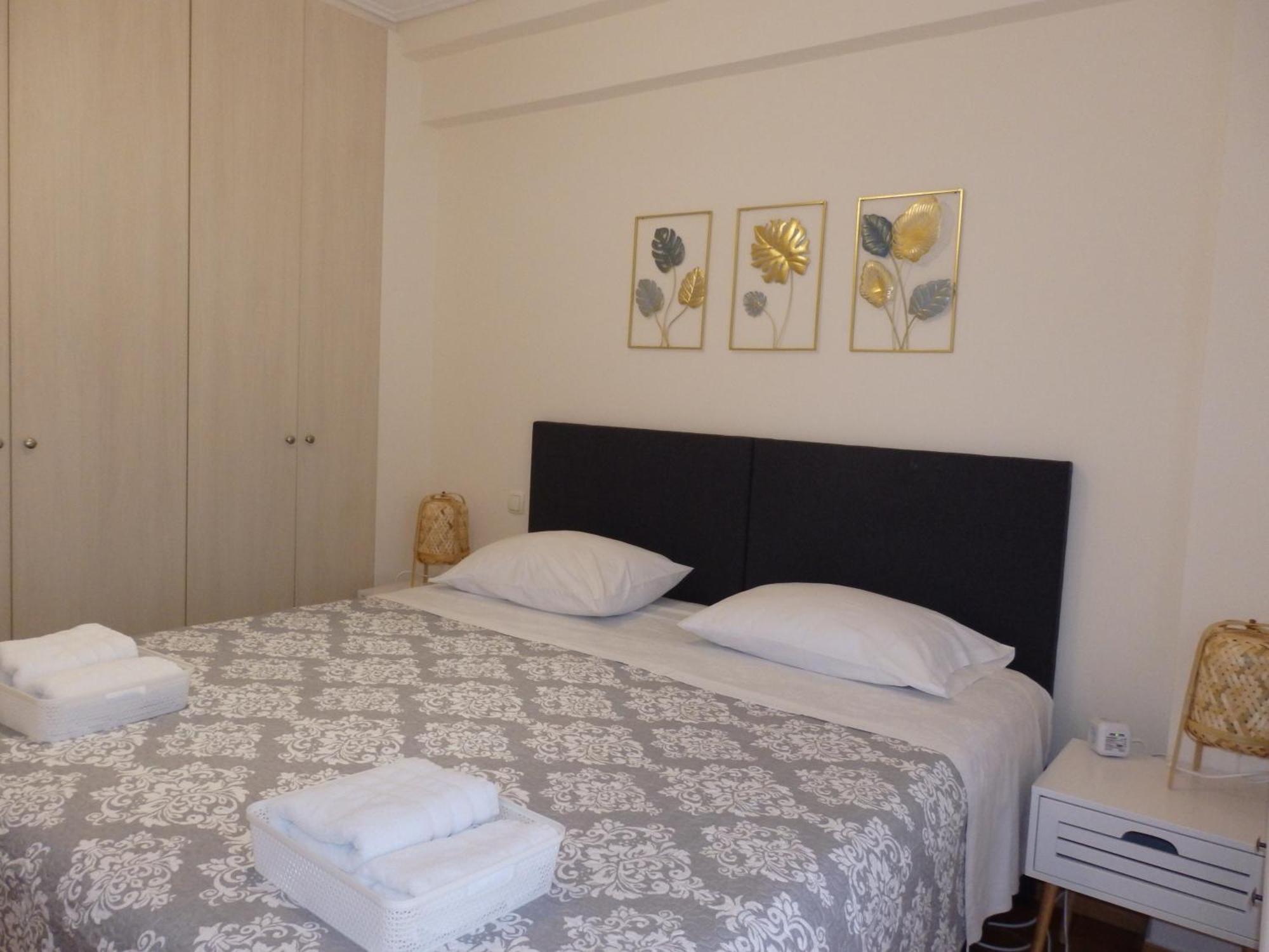 A&j Or Athens Airport Apartment